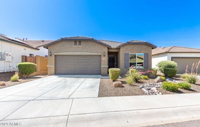 Modern Charming 3Beds/2Bath Single Family Home!