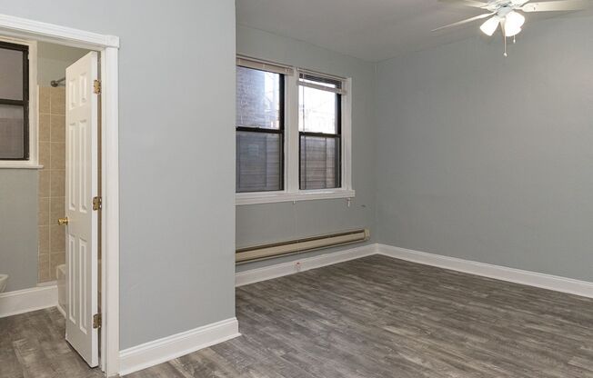 Studio, 1 bath, $1,000, Unit 205