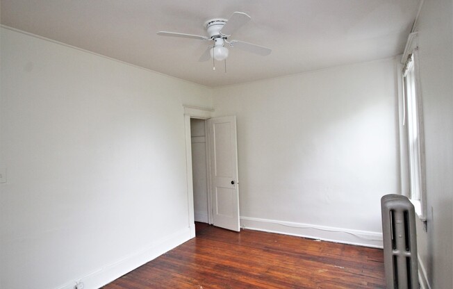 3 beds, 1 bath, $1,860