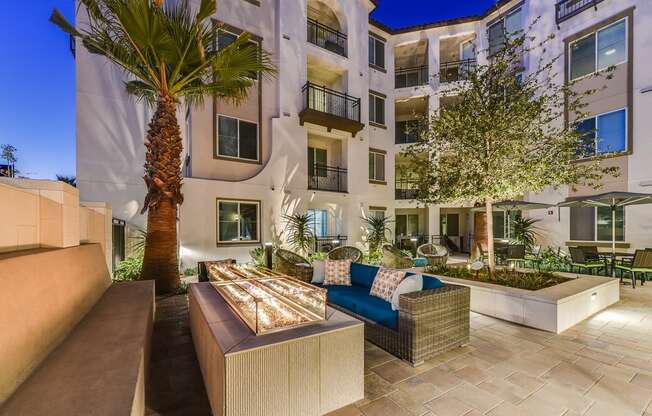 outdoor lounge
