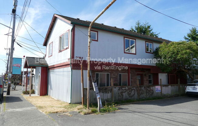 7751 24 AVE NW