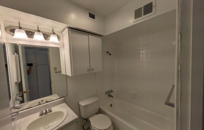 1 bed, 1 bath, 510 sqft, $725, Unit TH 220