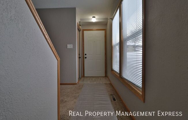 2709 E KLONDIKE TRL
