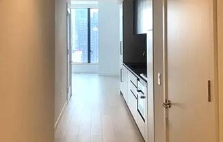 Studio, 1 bath, 453 sqft, $3,500, Unit 18-F