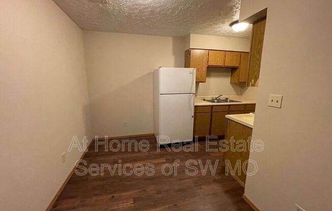 1306 E MCDANIEL