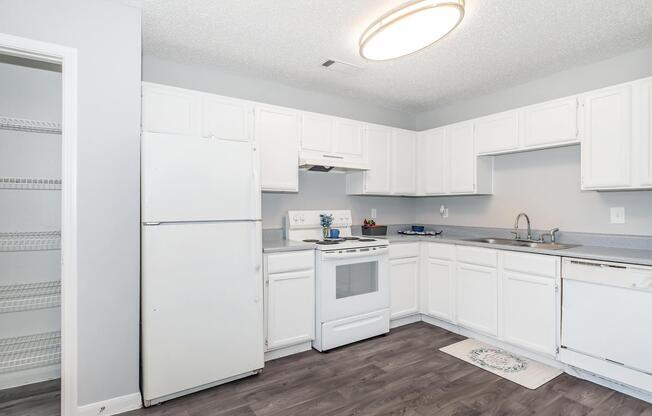 3 beds, 2 baths, 1,309 sqft, $1,860