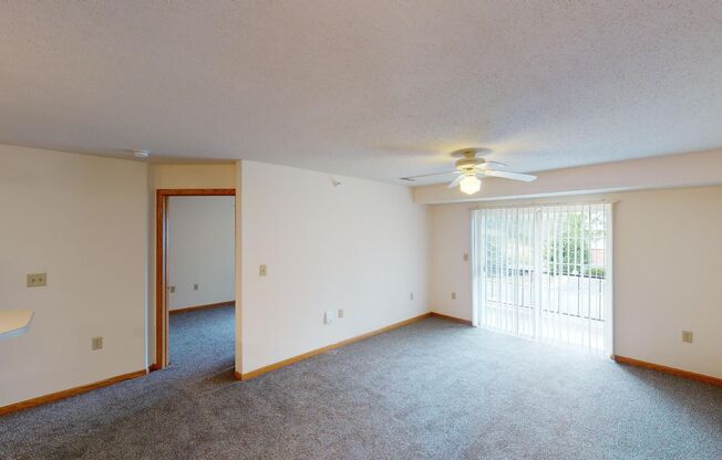 2 beds, 2 baths, 1,000 sqft, $1,820, Unit 1330-101