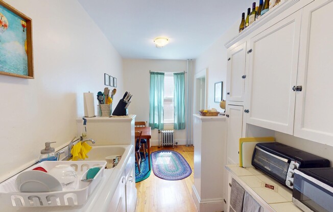 81 STRATHMORE RD