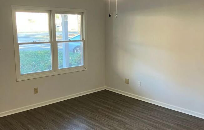 Charming  Duplex in Mooresville