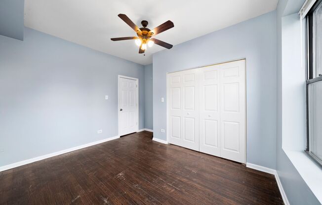 6553-6555 S Martin Luther King Dr [400-410 E 66th St]