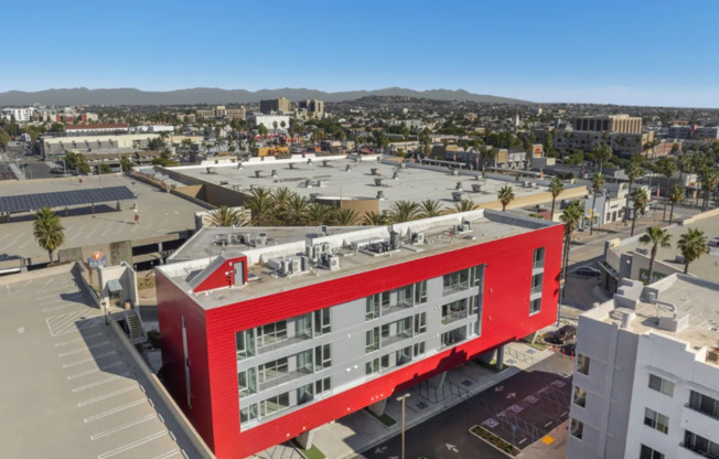 495 Promenade Ave