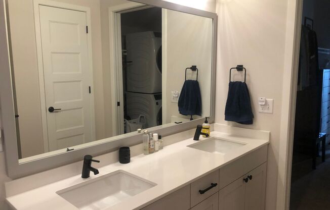 1 bed, 1 bath, 918 sqft, $2,495, Unit 206