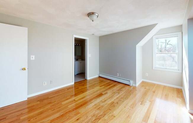 27 Kelley Ct # 2