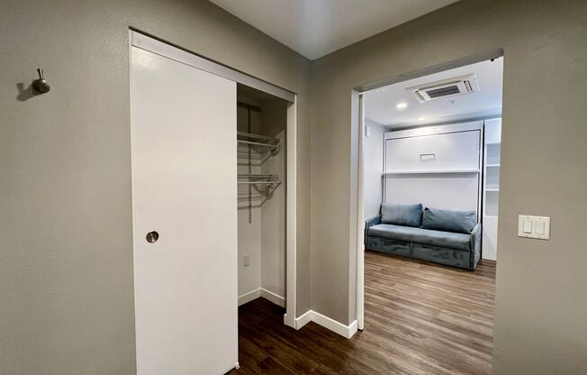 Studio, 1 bath, 194 sqft, $1,625, Unit 435-412
