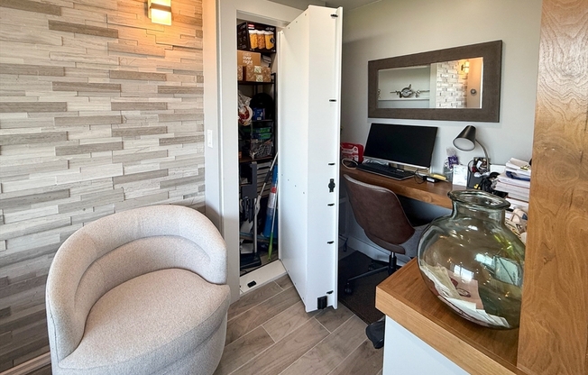 1 bed, 1 bath, 590 sqft, $4,000, Unit 11G