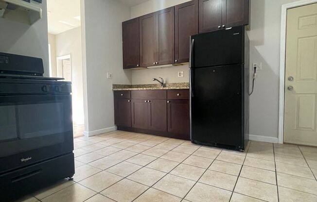 1 bed, 1 bath, $1,500, Unit 2F