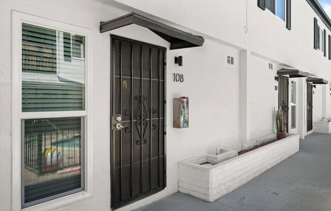 2 beds, 2 baths, 1,100 sqft, $2,500, Unit 116