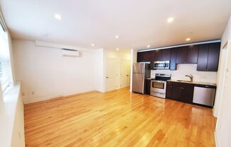 1 bed, 1 bath, 541 sqft, $1,570, Unit 501