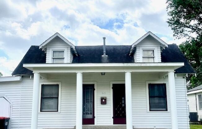 2 bed 1 bath - Home for Rent