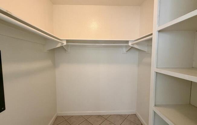 1 bed, 1 bath, 650 sqft, $1,800