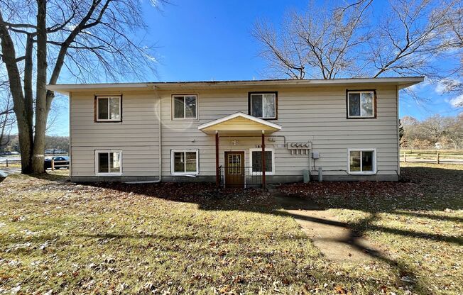 Five Lakes Apartments