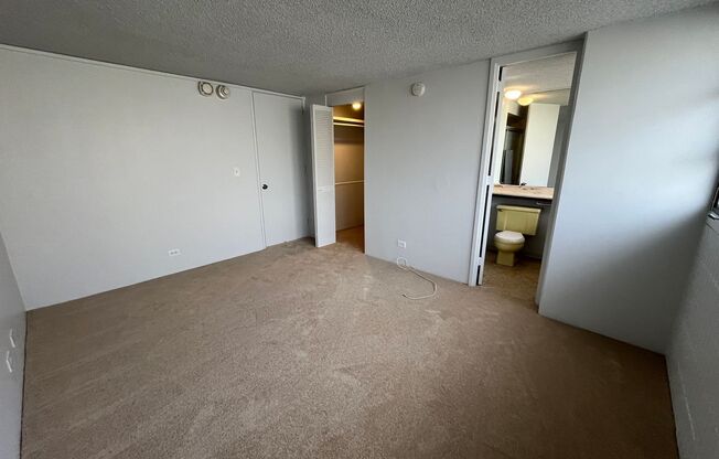 2 beds, 2 baths, $2,600, Unit # 3W