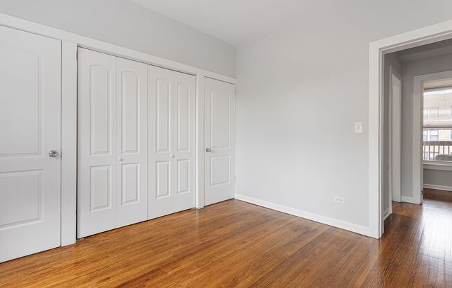 3 beds, 1 bath, 632 sqft, $2,350, Unit 1456-208