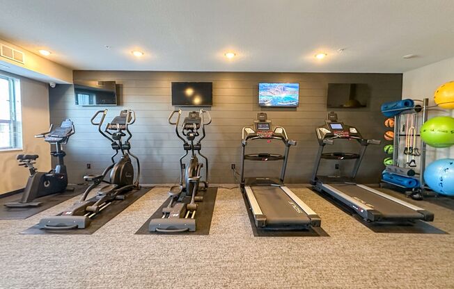 2 beds, 2 baths, 1,046 sqft, $1,850, Unit 313