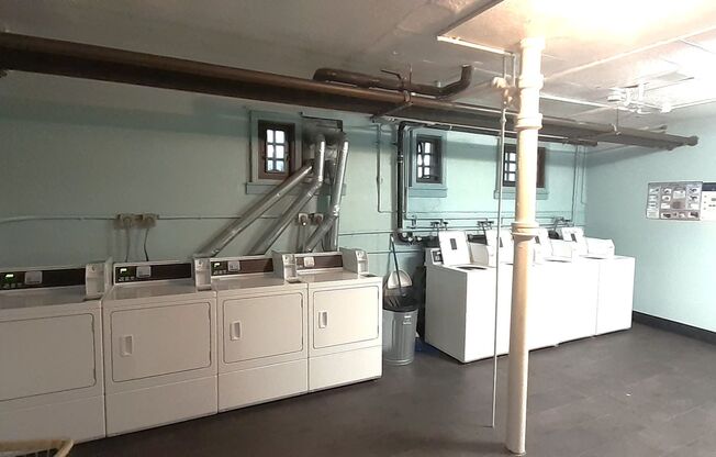 Studio, 1 bath, 620 sqft, $1,399, Unit 504