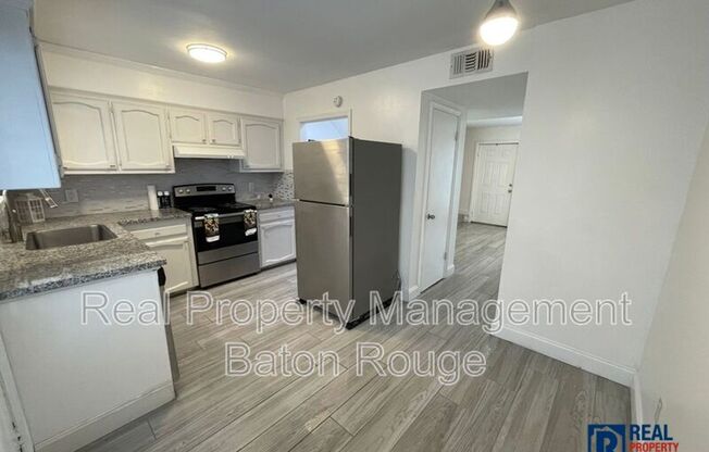 2 beds, 1.5 baths, 900 sqft, $950, Unit Unit B