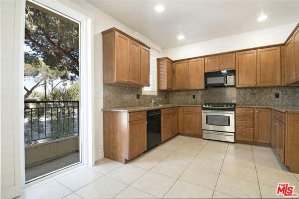 3 beds, 3 baths, 1,632 sqft, $4,999, Unit 103