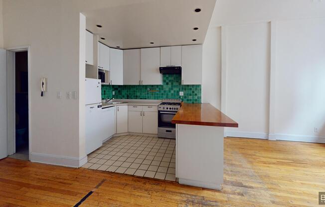 332 E 14 ST 2 ABBEY