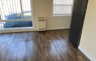 2 beds, 1 bath, 800 sqft, $2,050, Unit C1