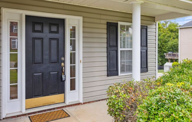 Location! Location! 3 bedroom 2.5 bath in Mt. Holly!