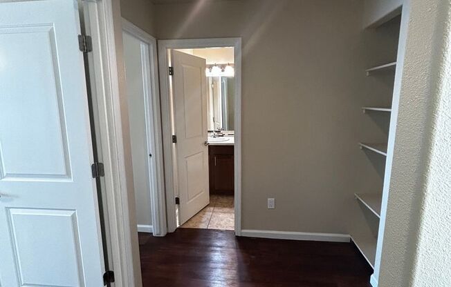 3 beds, 2 baths, 1,194 sqft, $1,595, Unit Unit 8