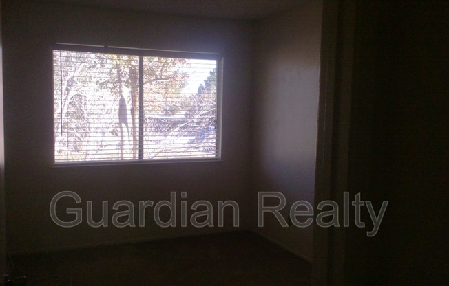 2209 TALL PINE DR