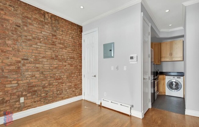1 bed, 1 bath, $3,495, Unit A