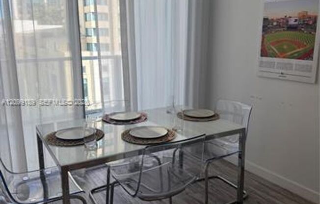 1 bed, 2 baths, $3,600, Unit # 811