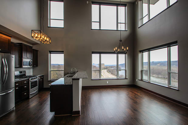 2 Story Penthouse with upgraded finishes and electric shades