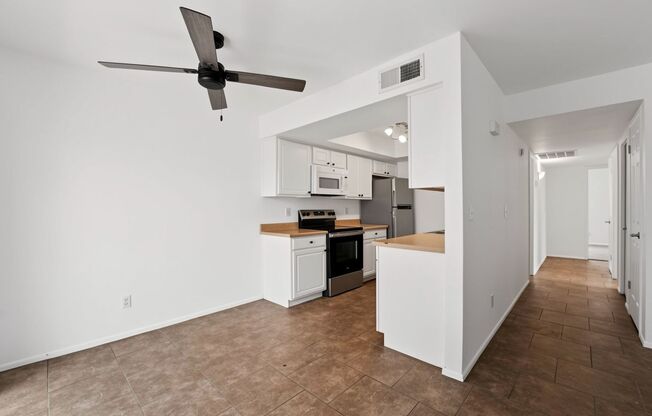 Well-Maintained 3-Bedroom Home Close to Shopping, Dining & Freeways!