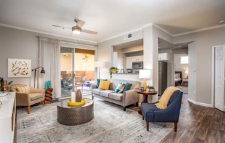 Warm And Inviting Living Room at Biscayne Bay Apartments, Chandler, 85225