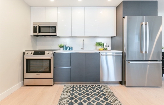 932 BROADWAY