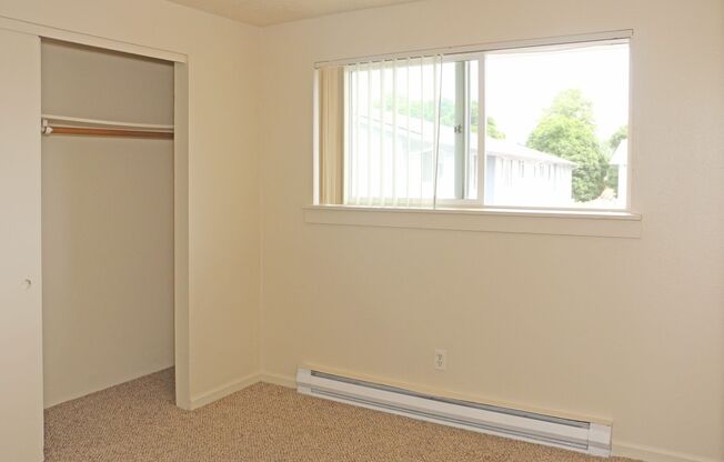 2 beds, 1 bath, $1,495, Unit 445-14