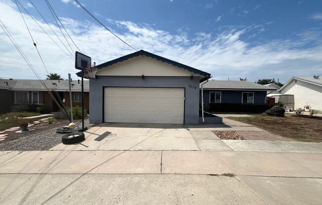 SPACIOUS 3BD/2BA SINGLE FAMILY HOME IN CLAIREMONT WITH HUGE BACKYARD! ONLY $4,395/mo