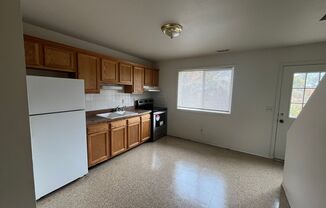 2 beds, 1.5 baths, $625, Unit E1