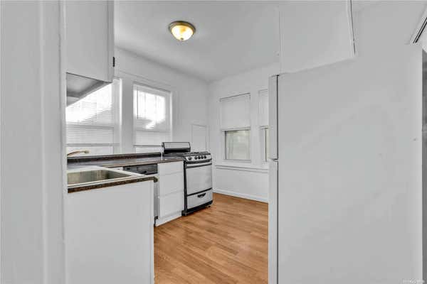 1 bed, 1 bath, $2,700