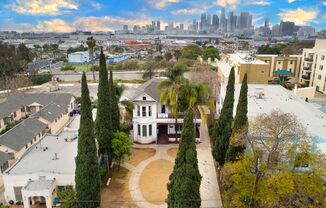 Mariachi Plaza Apartments (NEW)