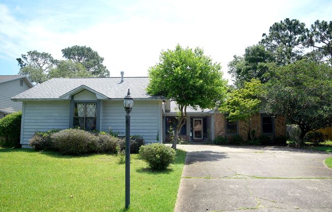 3 Bedroom in Bluewater Bay!