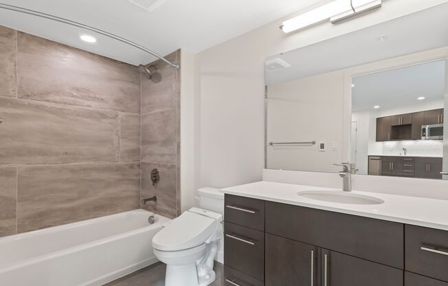 Studio, 1 bath, 408 sqft, $1,795, Unit 414