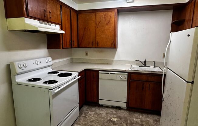 Country Squire Apartments 10833